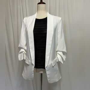 Aqua Classic White Women's Blazer